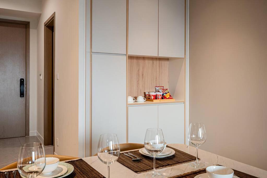 Modern 3br Panoramic Views *
