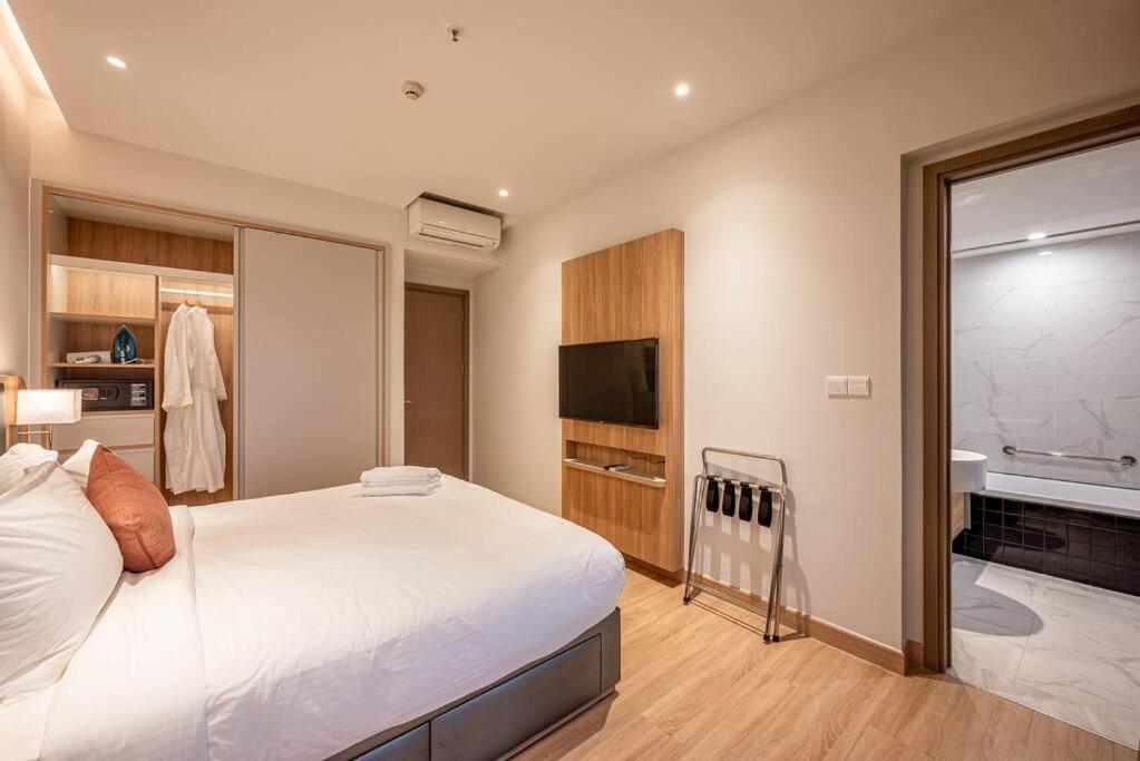 Modern 3br Panoramic Views *