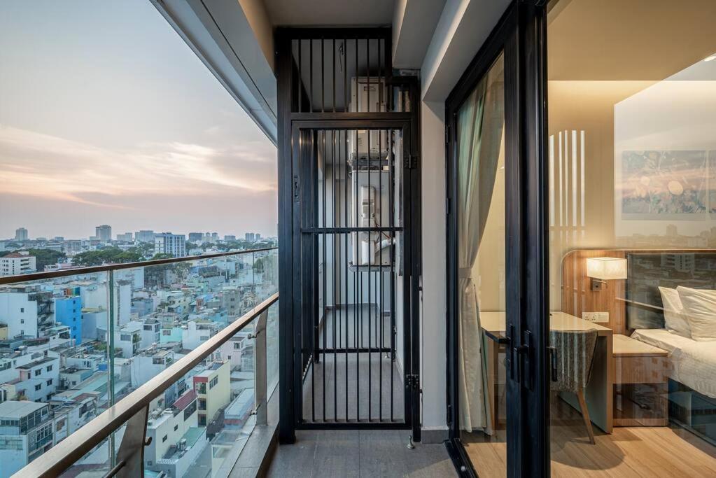 Modern 3br Panoramic Views *
