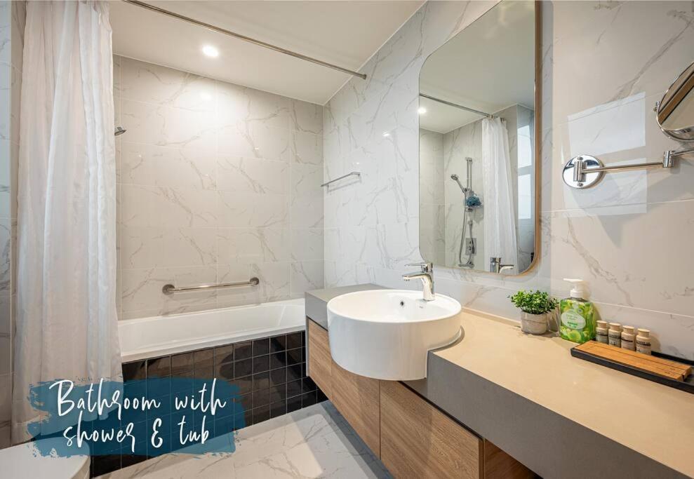 Căn hộ Modern 3br Panoramic Views TP. Hồ Chí Minh